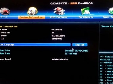 技嘉老主板设置U盘为第一启动项教程